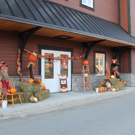 Auberge du Vieux Faubourg Sainte Anne-des-Chênes Extérieur photo