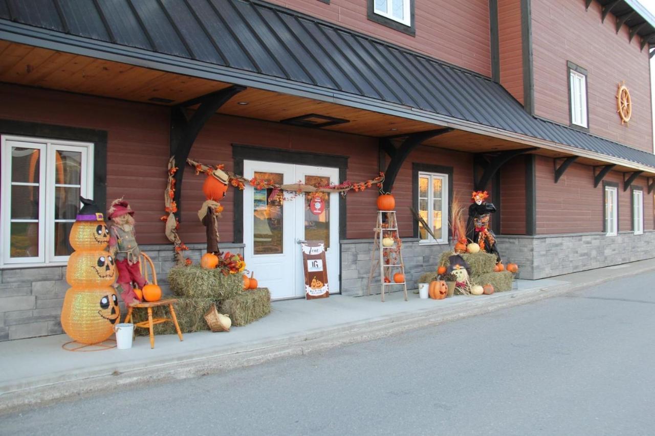 Auberge du Vieux Faubourg Sainte Anne-des-Chênes Extérieur photo